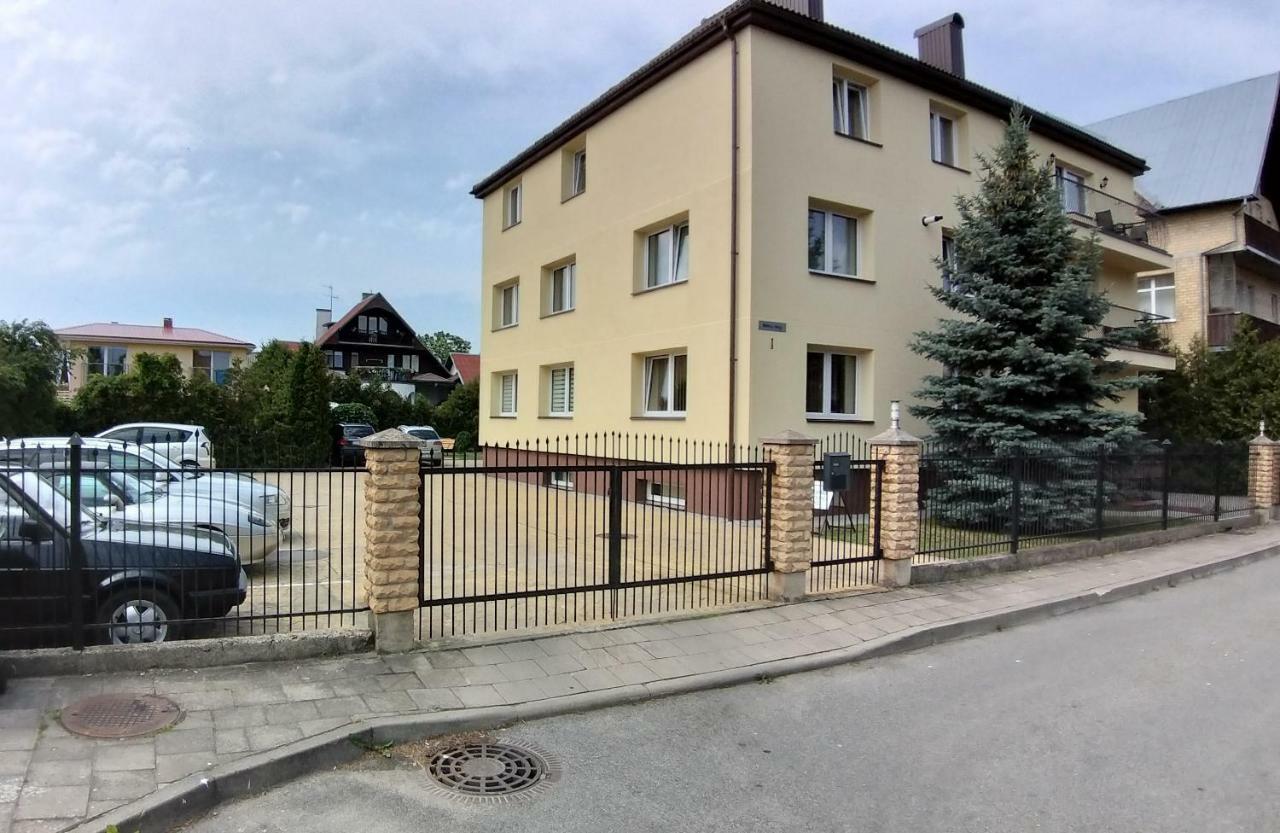 Hotel Poilsis Palangoje Pas Daiva Palanga Exterior foto